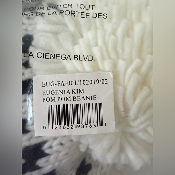 NWT Genie by Eugenia Kim Brady Pom Pom Beanie in Black & White - Picture 2 of 2